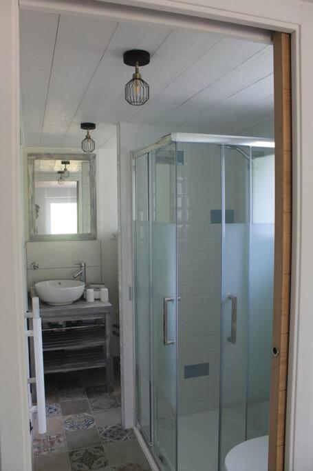 Logement Renove Proche Foret Baud Exteriör bild
